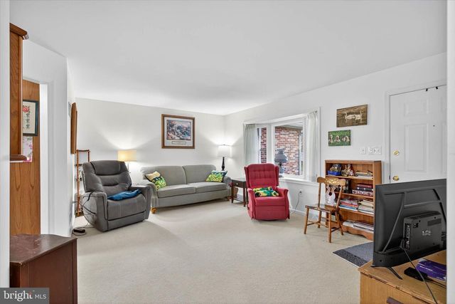 213 E 6TH ST, Lititz, PA 17543