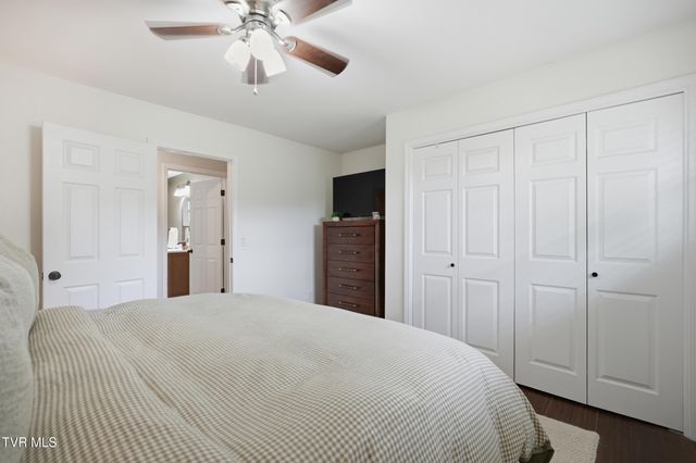 326 Oak Haven Drive, Kingsport, TN 37664