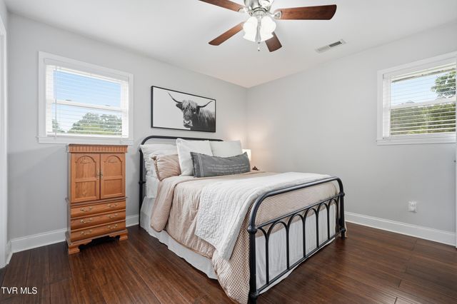 326 Oak Haven Drive, Kingsport, TN 37664
