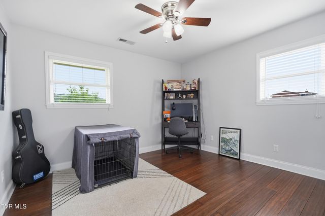 326 Oak Haven Drive, Kingsport, TN 37664