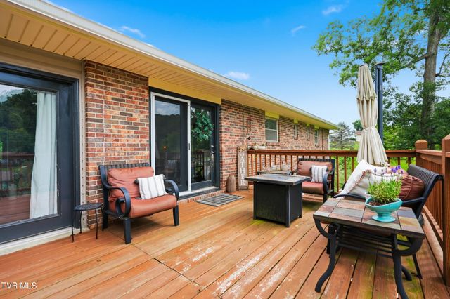 326 Oak Haven Drive, Kingsport, TN 37664