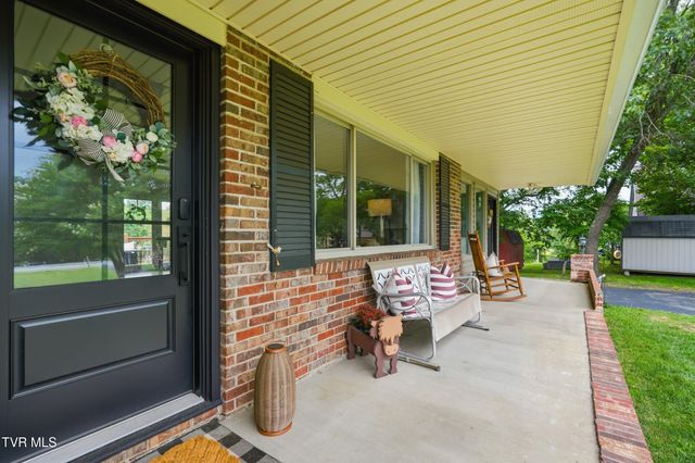 326 Oak Haven Drive, Kingsport, TN 37664