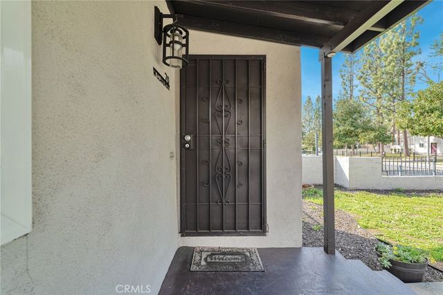 70 W Claremont St, Pasadena, CA 91103