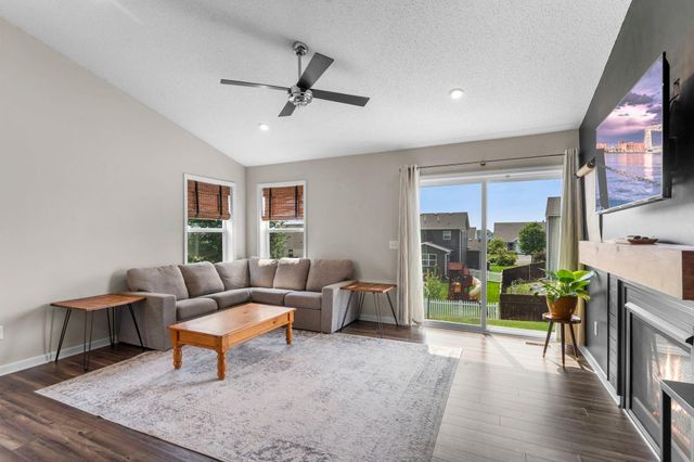13835 Adelle Avenue, Rosemount, MN 55068
