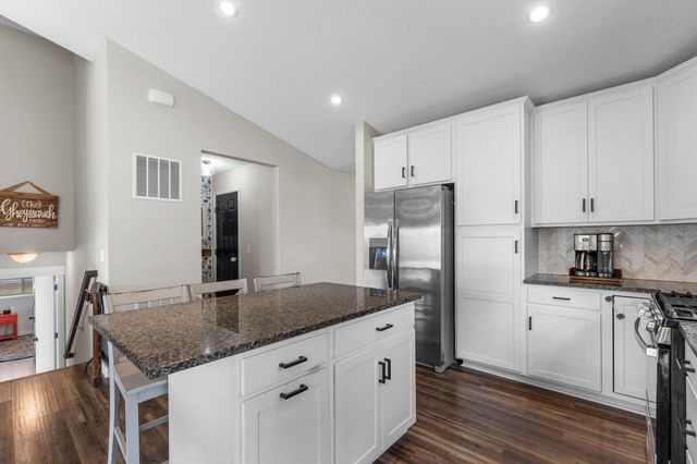 13835 Adelle Avenue, Rosemount, MN 55068