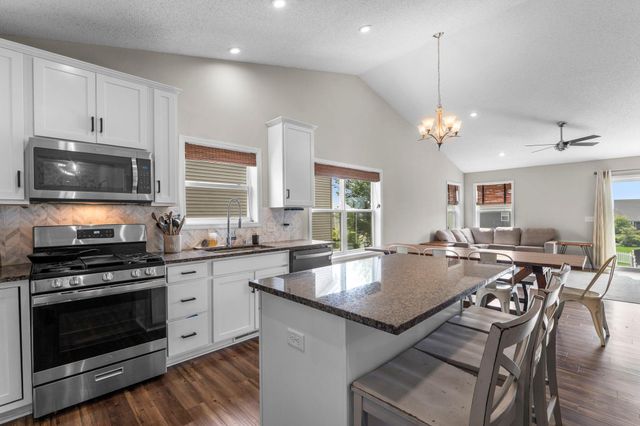 13835 Adelle Avenue, Rosemount, MN 55068