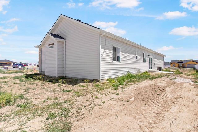 581 Gemini Ct, Twin Falls, ID 83301