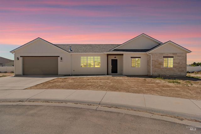 581 Gemini Ct, Twin Falls, ID 83301