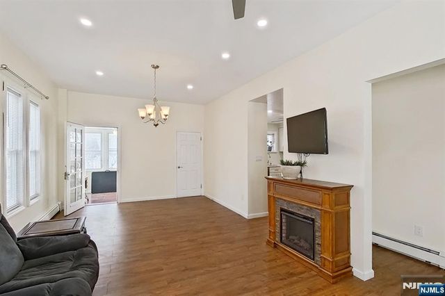 17 Franklin Place, Kearny, NJ 07032