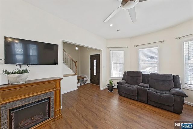 17 Franklin Place, Kearny, NJ 07032