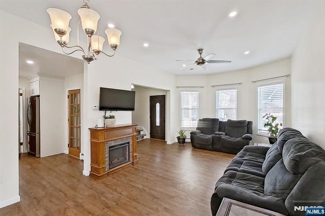 17 Franklin Place, Kearny, NJ 07032