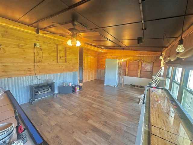 427 Columbia Avenue, Williamstown, WV 26187