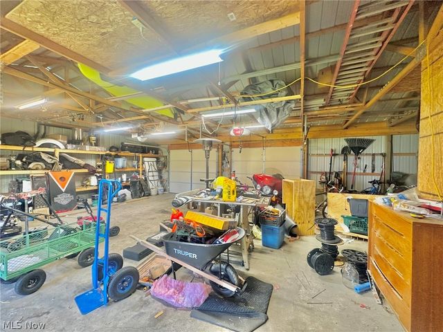 427 Columbia Avenue, Williamstown, WV 26187