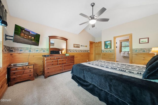 756 Yona Trail Way, Gatlinburg, TN 37738
