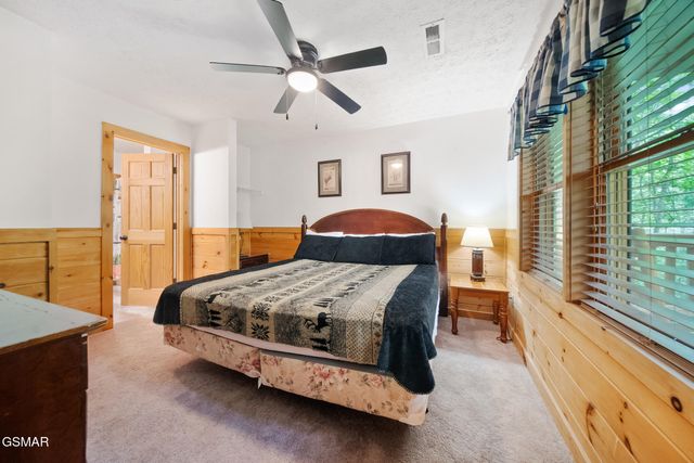 756 Yona Trail Way, Gatlinburg, TN 37738