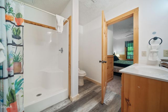 756 Yona Trail Way, Gatlinburg, TN 37738