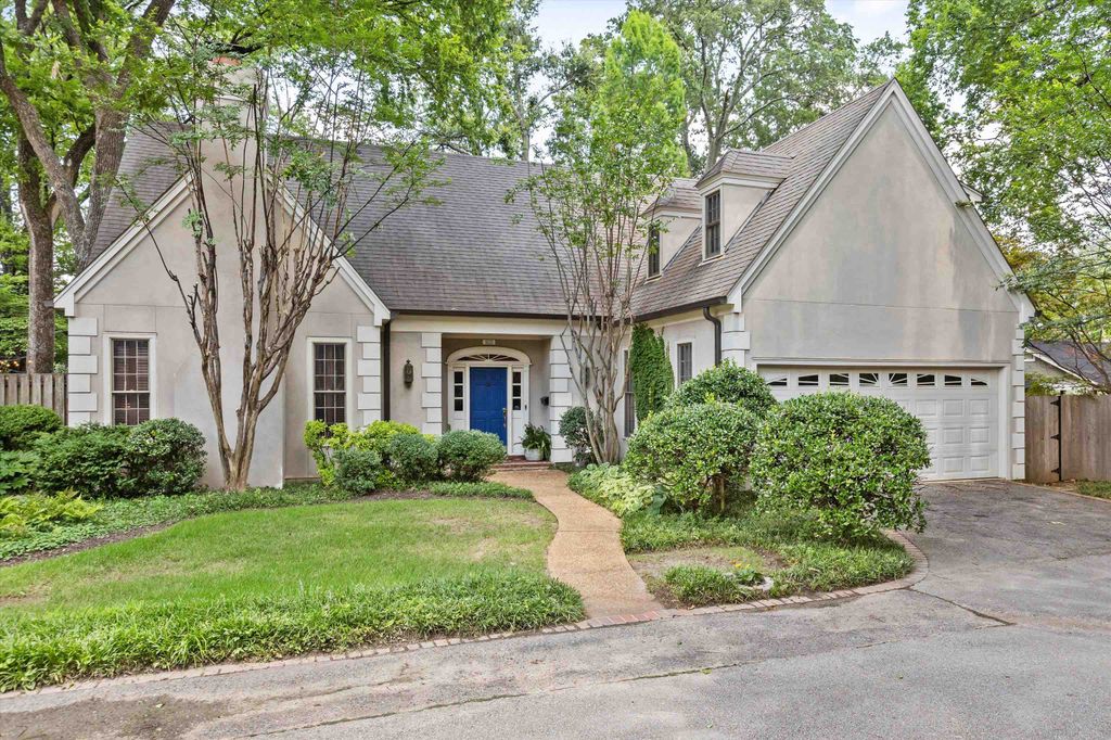 1630 E CLANLO DR, Memphis, TN 38104