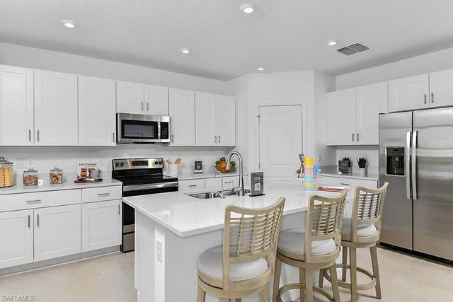 6730 Equinox LN, North Fort Myers, FL 33917
