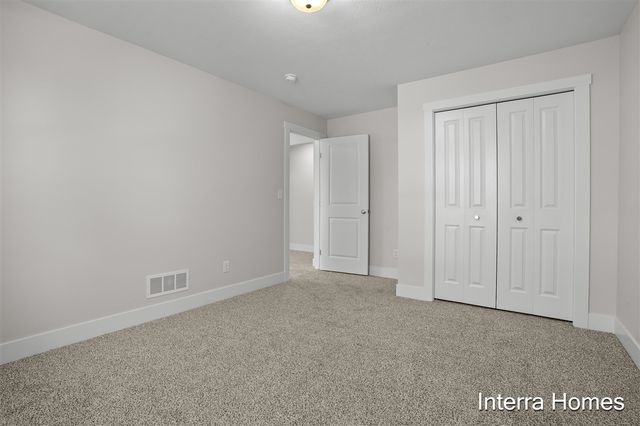 321 Hickory Valley Drive, Kalamazoo, MI 49009