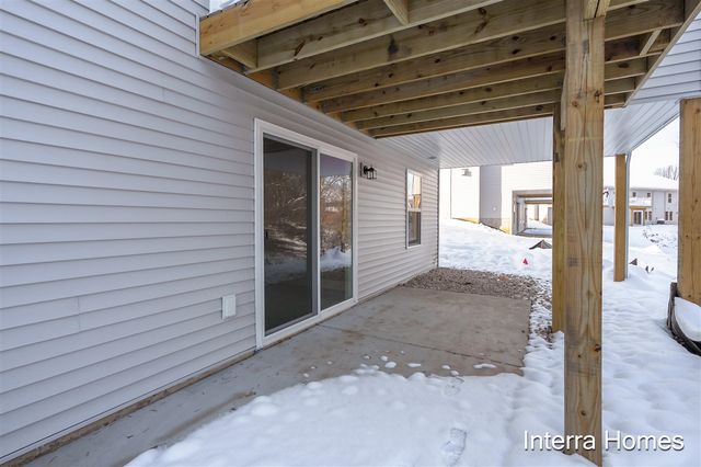 321 Hickory Valley Drive, Kalamazoo, MI 49009