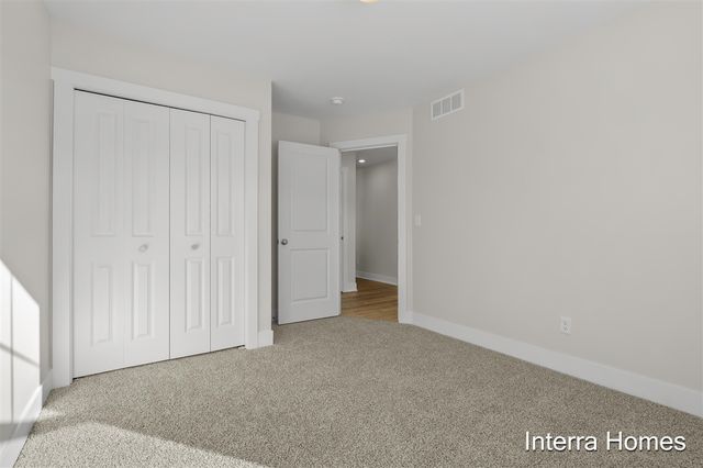 321 Hickory Valley Drive, Kalamazoo, MI 49009