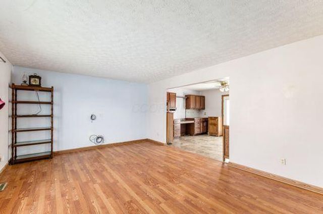 1328 Hilton Drive, Reynoldsburg, OH 43068