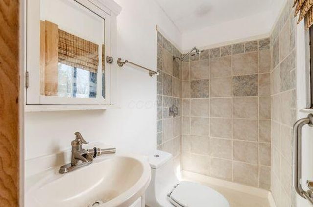 1328 Hilton Drive, Reynoldsburg, OH 43068