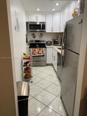 4803 NW 7th St 306-14, Miami, FL 33126