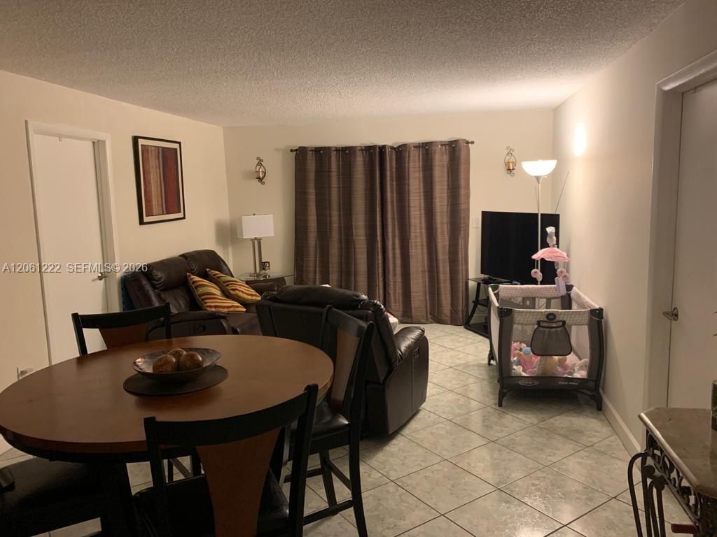 4803 NW 7th St 306-14, Miami, FL 33126
