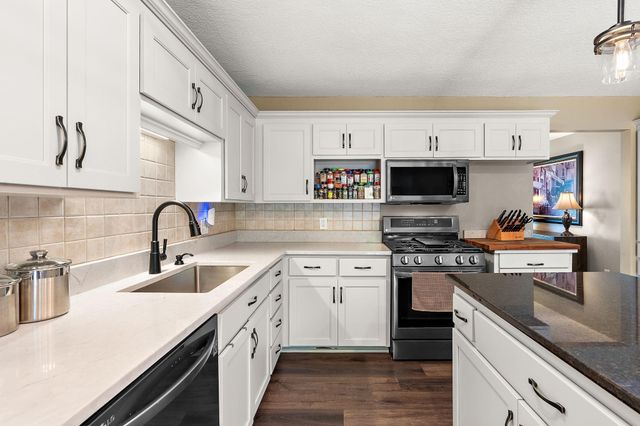 3469 Sycamore Trail SW, Prior Lake, MN 55372