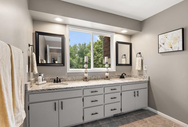3469 Sycamore Trail SW, Prior Lake, MN 55372