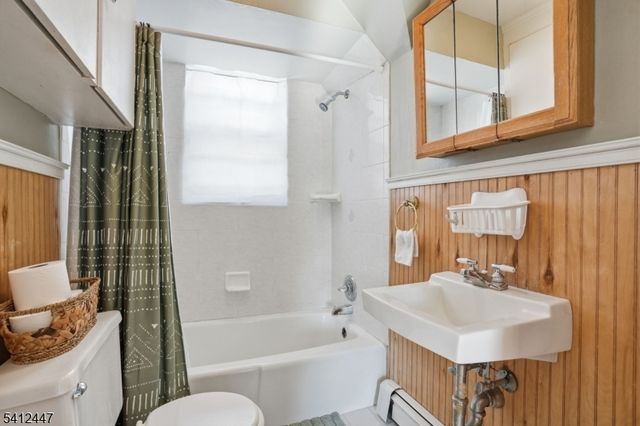 407 Reading St, Pennington Boro, NJ 08534