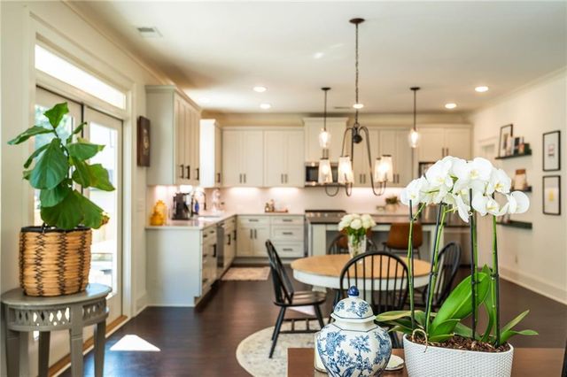 706 Midway Avenue, Canton, GA 30114