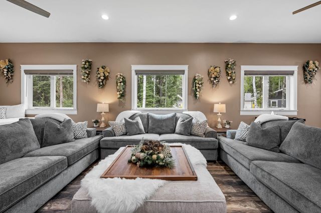 2806 EDDIE LANE, North Pole, AK 99705