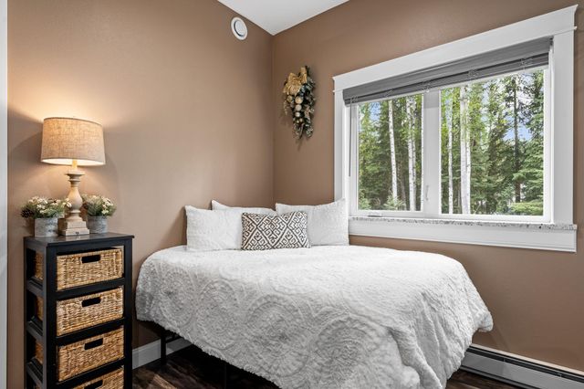 2806 EDDIE LANE, North Pole, AK 99705