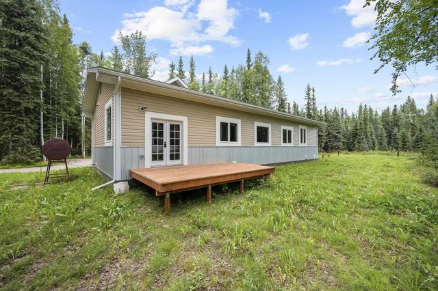 2806 EDDIE LANE, North Pole, AK 99705