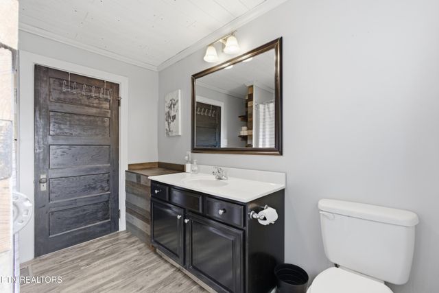 118 Woody Ave, Harriman, TN 37748