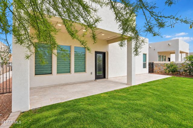 13876 Paseo Perlas Drive, Horizon City, TX 79928