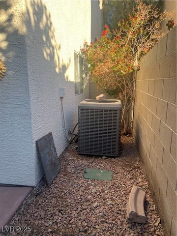 821 Seco Verde Avenue, Henderson, NV 89015