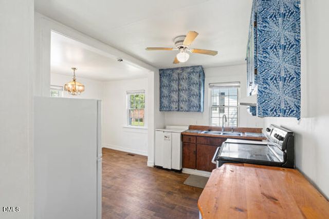 701 E Harnett Street, Dunn, NC 28334