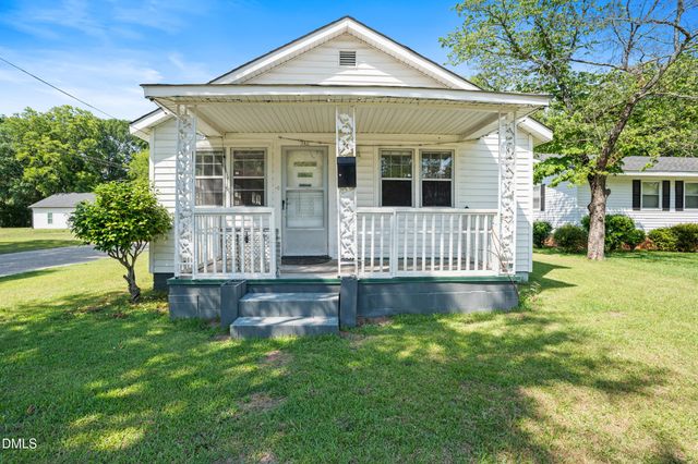 701 E Harnett Street, Dunn, NC 28334