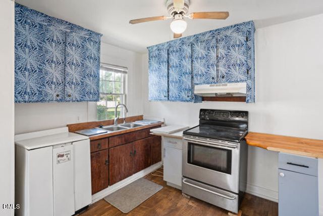 701 E Harnett Street, Dunn, NC 28334