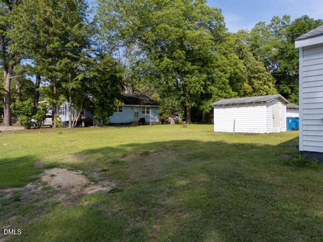 701 E Harnett Street, Dunn, NC 28334