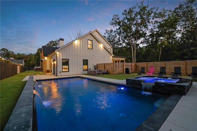 5525 Hubbard Town Road, Cumming, GA 30028