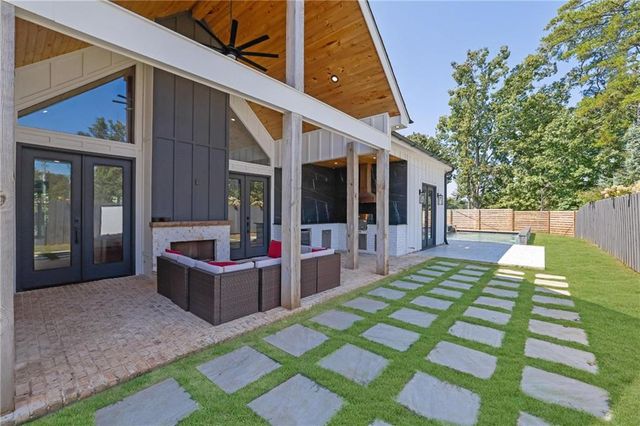 5525 Hubbard Town Road, Cumming, GA 30028