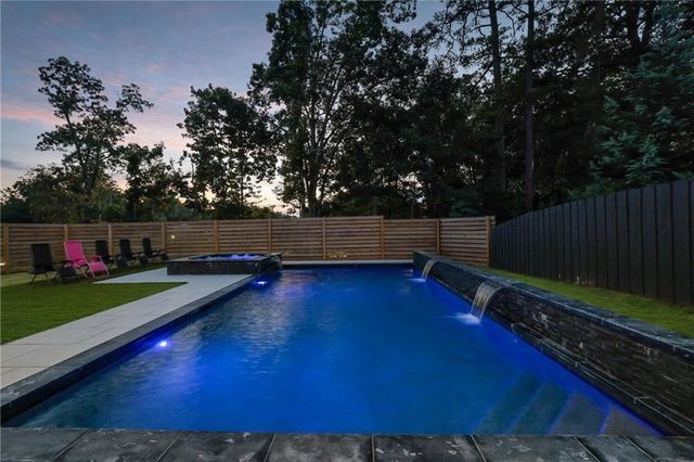 5525 Hubbard Town Road, Cumming, GA 30028