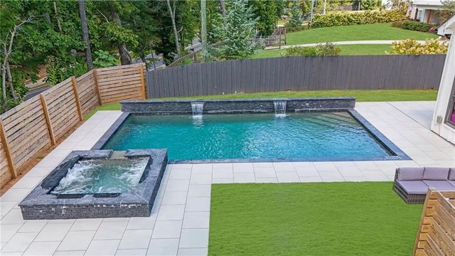 5525 Hubbard Town Road, Cumming, GA 30028