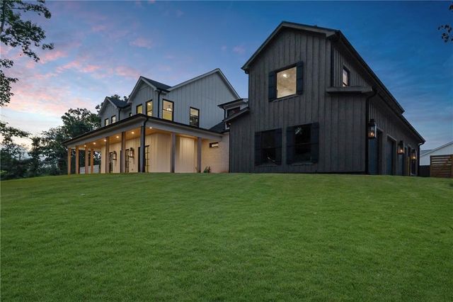 5525 Hubbard Town Road, Cumming, GA 30028