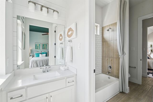 112 Double Eagle Ranch DR, Cedar Creek, TX 78612