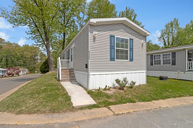 9500 BEECH PARK ST, Capitol Heights, MD 20743